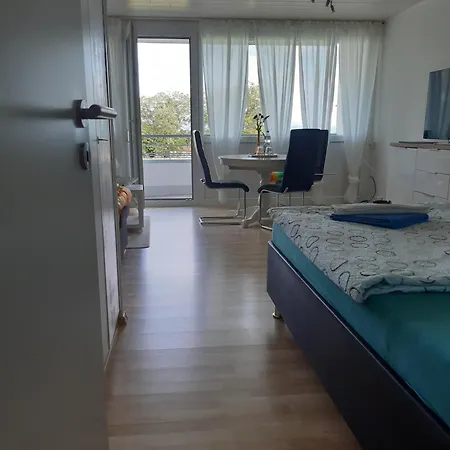 Apartmán Mit Schoenem Blick Auf Berge Und Indoorpool